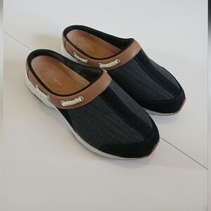 •Easy Spirit• Travelport 19 Ultra-Comfy Slip-On Sport Clog